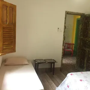  Albergue Gira Arte